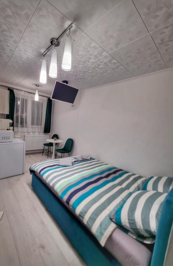 15. Little Studio Apartment Bucharest Exterior photo